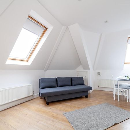 Great 1 Bedroom In Hounslow With Free Parking Abbey Wood Buitenkant foto