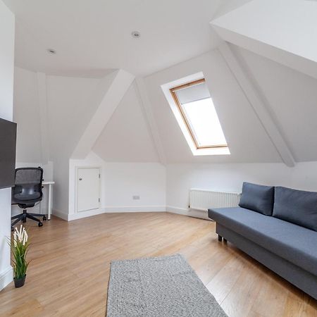 Great 1 Bedroom In Hounslow With Free Parking Abbey Wood Buitenkant foto